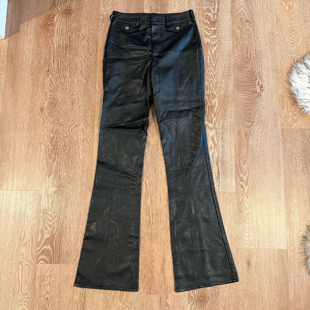 L’ecole Des Femmes vegan leather bootcut flare pants 
Size small fits a 25-26”
